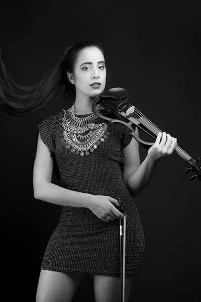Dany, Violin