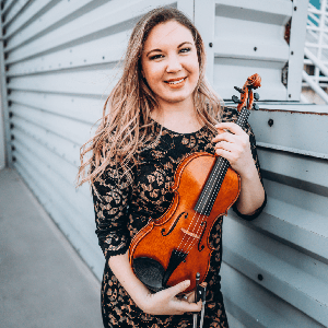 Anna Piotrowski, Violin