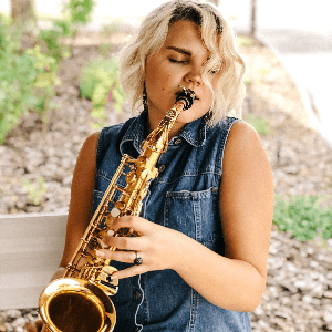 Lis Sax, Saxophone