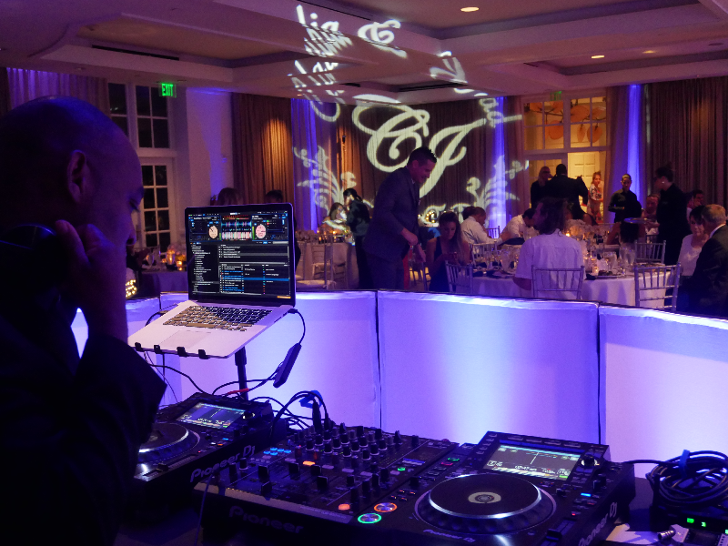 5 things to look for in a Miami Wedding DJ in 2021